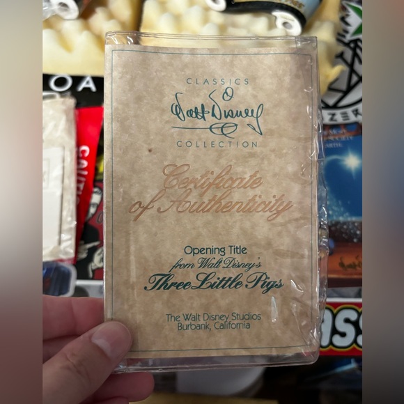 Walt Disney Classics Collection: Three Little Pigs & Mr. Duck Steps Out - Picture 6 of 9